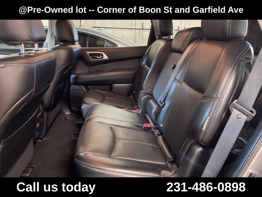 Used 2020 Gray Nissan SL image 26