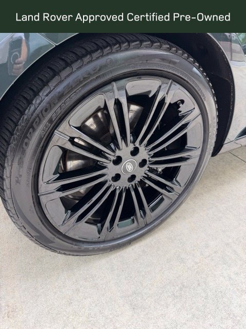 Certified Used 2023 Belgravia Green Land Rover SE image 10