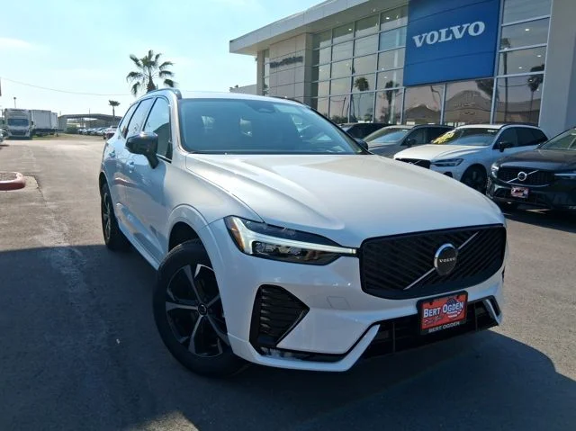 2026 Volvo XC60 B5 Core Dark AWD's photo