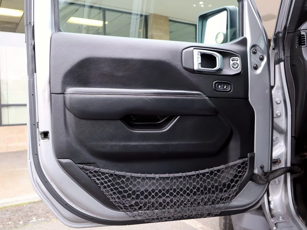 2020 Jeep Wrangler Unlimited Sahara - Photo 11
