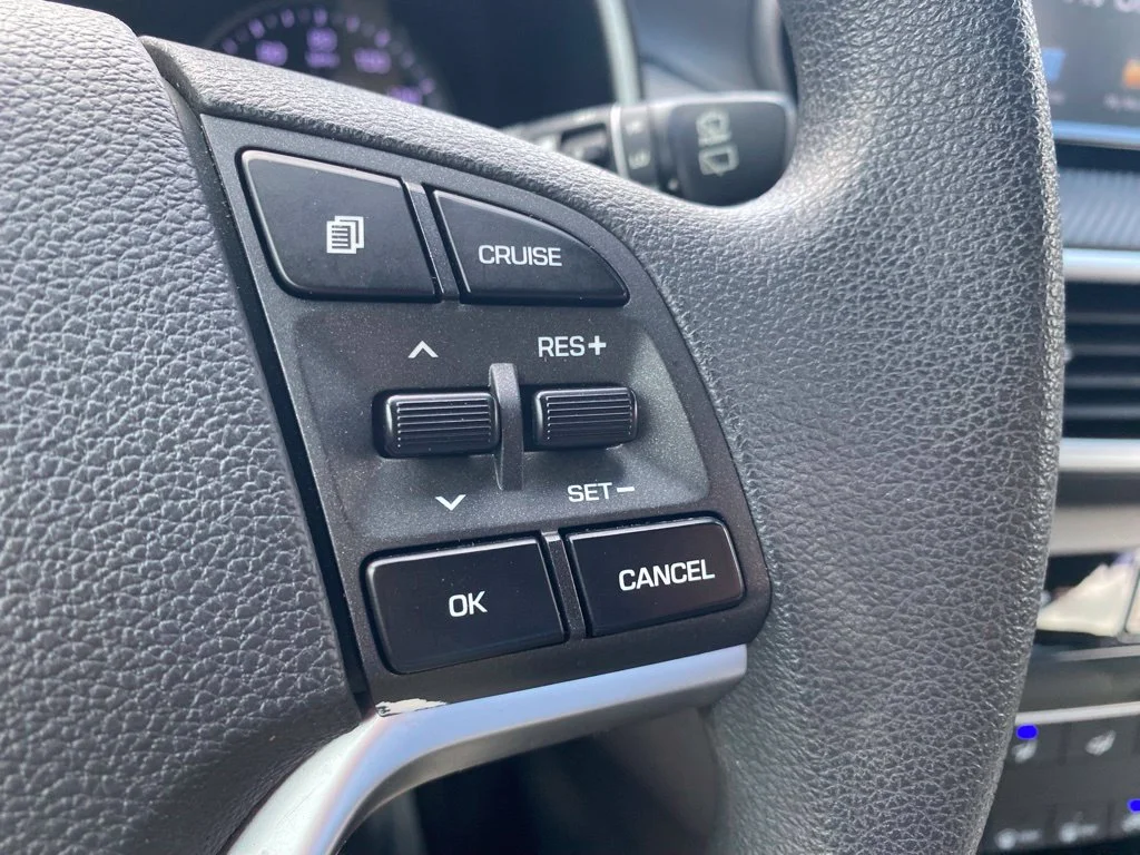 Used 2019 Black Hyundai Value image 27