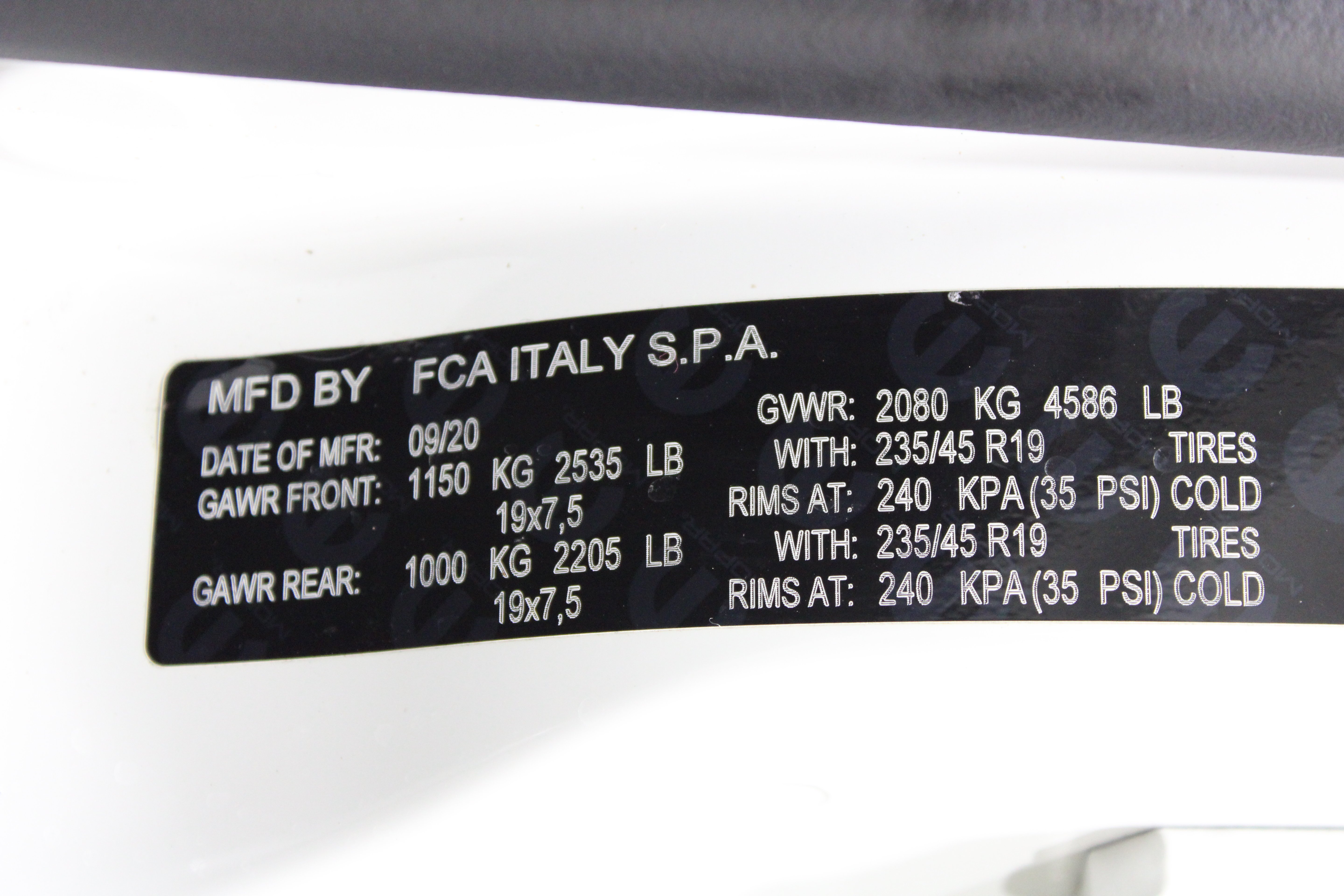 Used 2020 Alpine White Clearcoat Jeep Limited image 39
