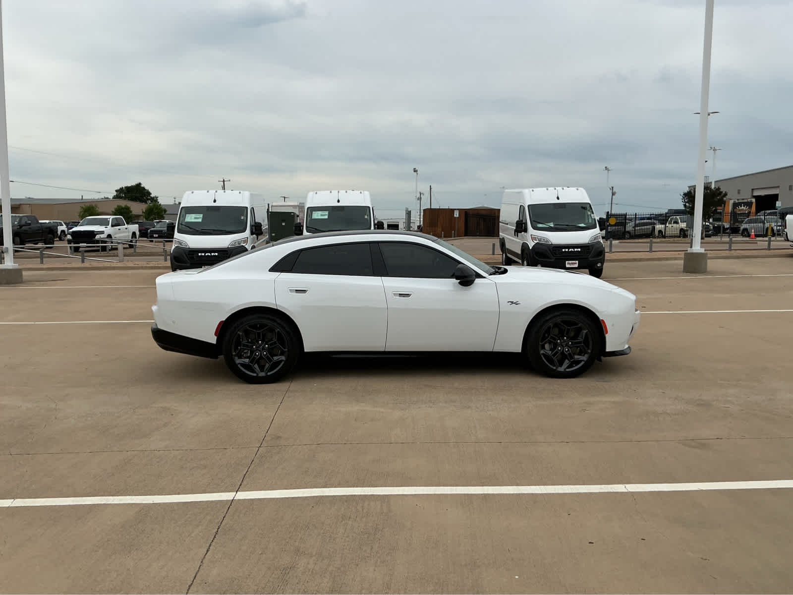 New 2026 White Knuckle Exterior Paint Dodge R/T image 5