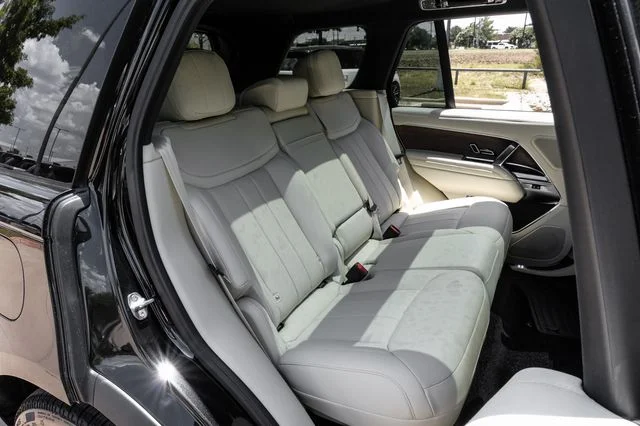 New 2026 Black Land Rover SE image 44