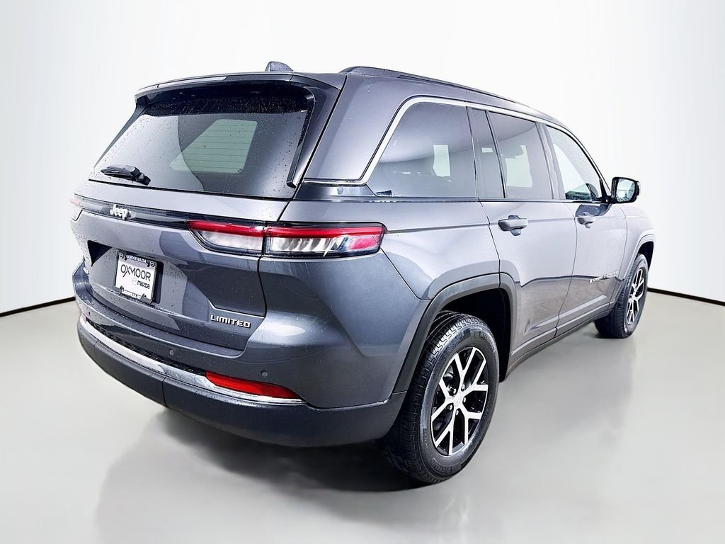 Used 2024 Baltic Gray Metallic Clearcoat Jeep Limited image 7