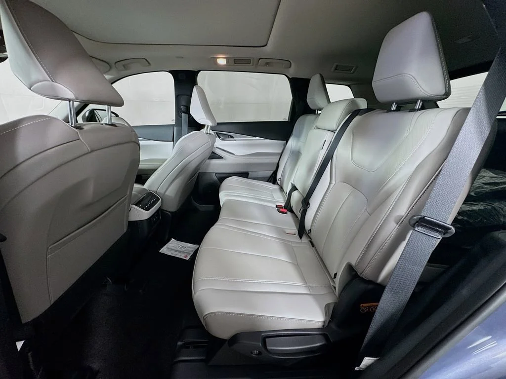 New 2027 Blue INFINITI LUXE image 29