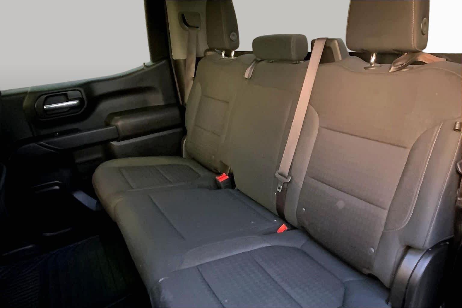Used 2021 Shadow Gray Metallic Chevrolet LT image 18