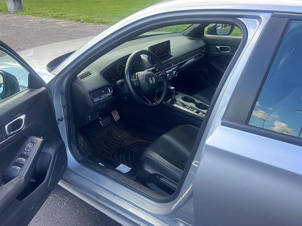 Used 2024 Lunar Silver Metallic Honda Sport image 27
