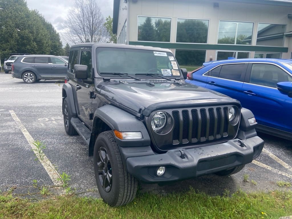 Used 2022 Granite Crystal Metallic Clearcoat Jeep Sport S image 1