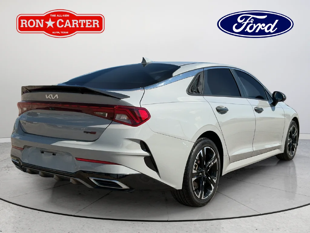 Used 2022 Gray Kia GT-Line image 6