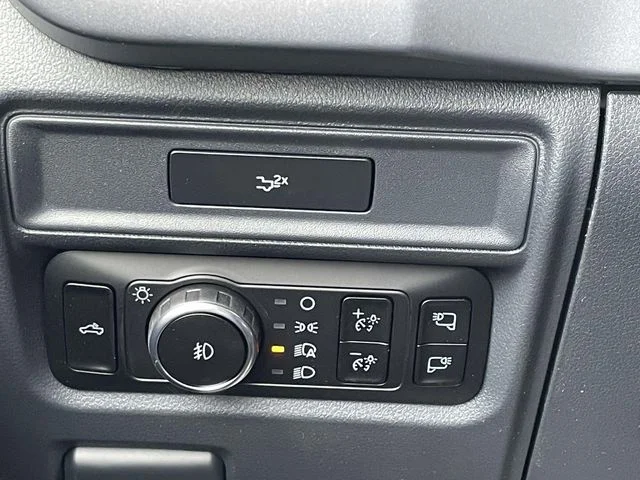 New 2026 Avalanche Ford XLT image 18