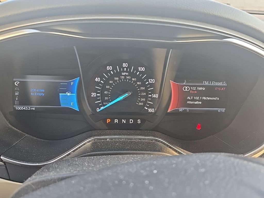 Used 2013 Blue Ford SE image 8