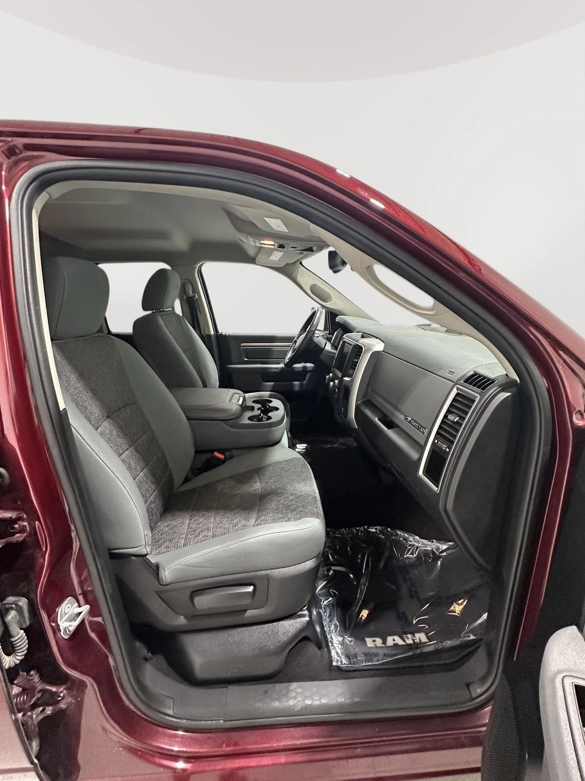 Used 2017 Maroon Ram Big Horn image 22