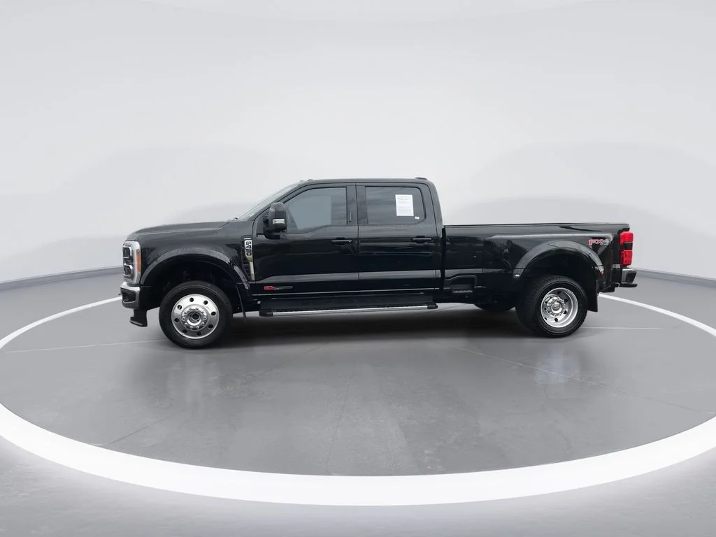 Used 2023 Black Ford Lariat image 5