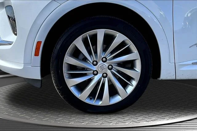New 2026 Iridescent White Tricoat Buick Avenir image 12
