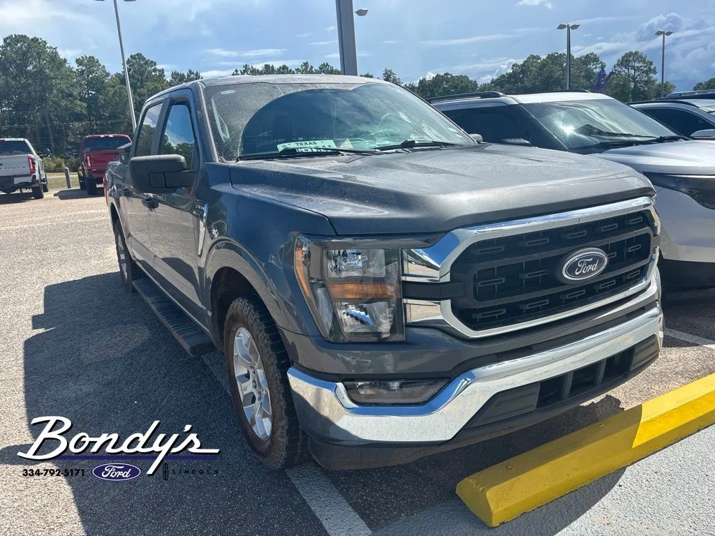 Used 2023 Gray Metallic Ford XLT image 2
