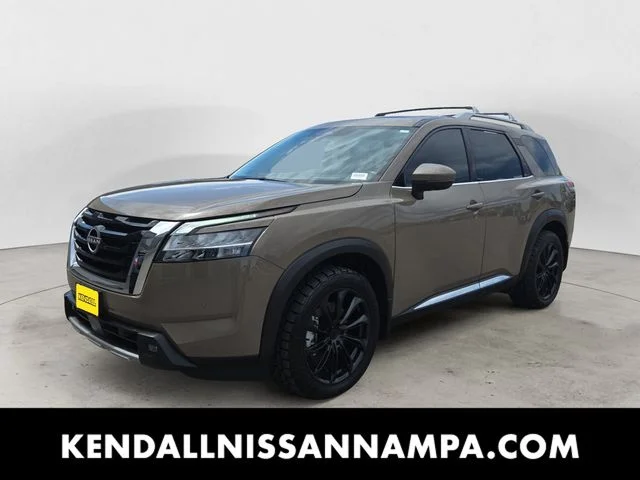 2024 Nissan Pathfinder Platinum 4WD's photo