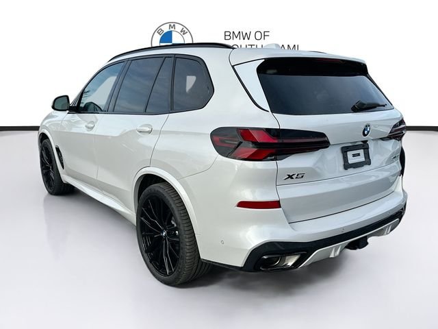 New 2026 White BMW sDrive40i image 3