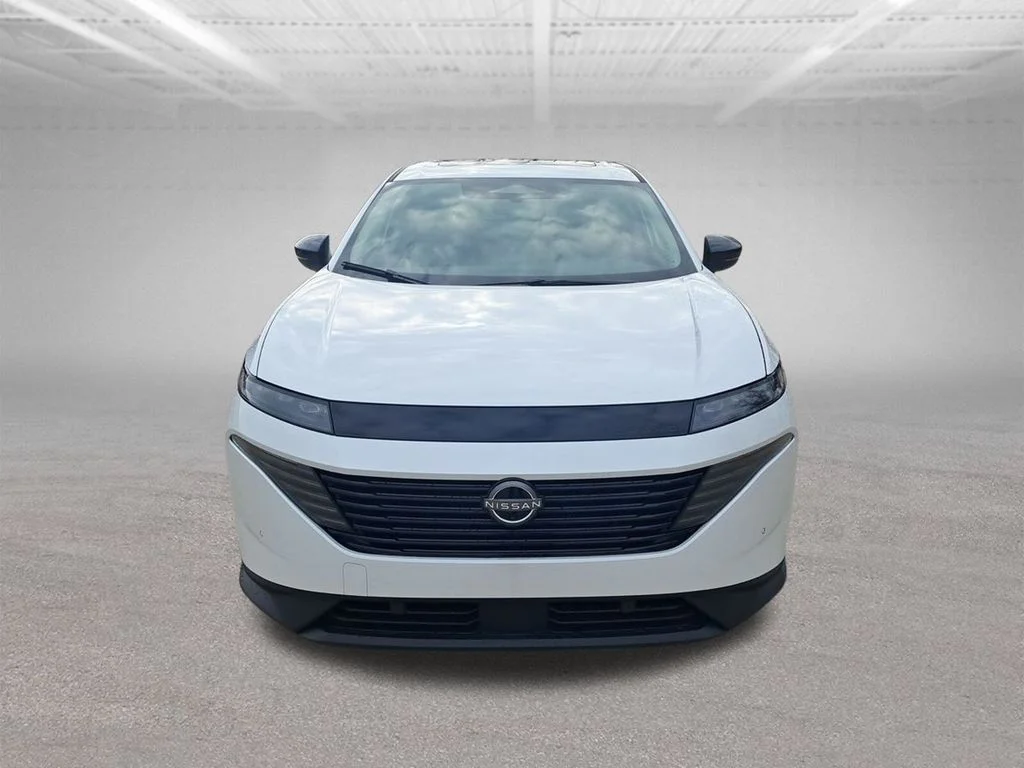 New 2026 White Nissan SL image 9
