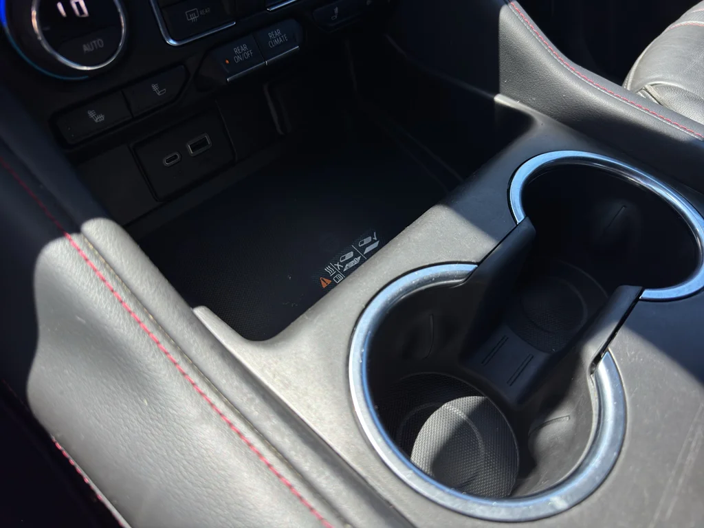 Used 2021 SUMMIT WHITE Chevrolet RST image 24