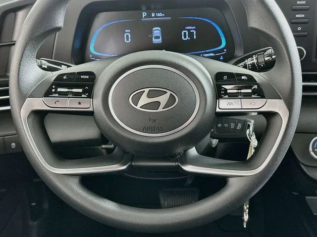 New 2026 Hyundai ELANTRA SE