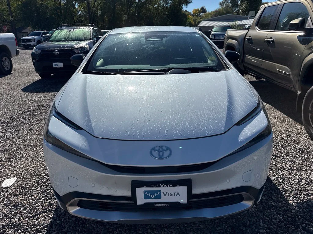 Used 2025 Pearl Toyota SE image 10