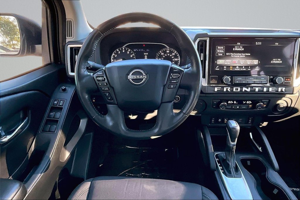 Used 2025 White Nissan SV image 5