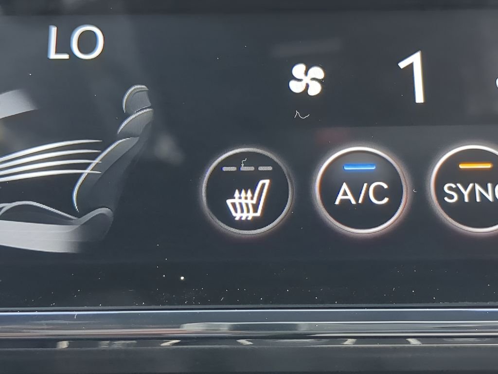 2026 GENESIS G70 Standard - Photo 20