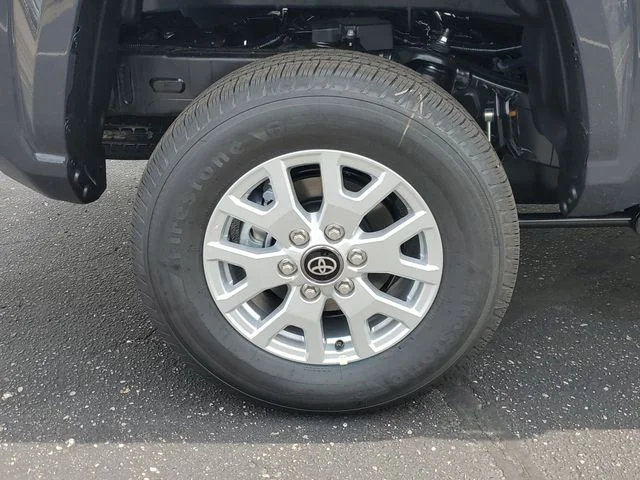 New 2026  Toyota SR5 image 5
