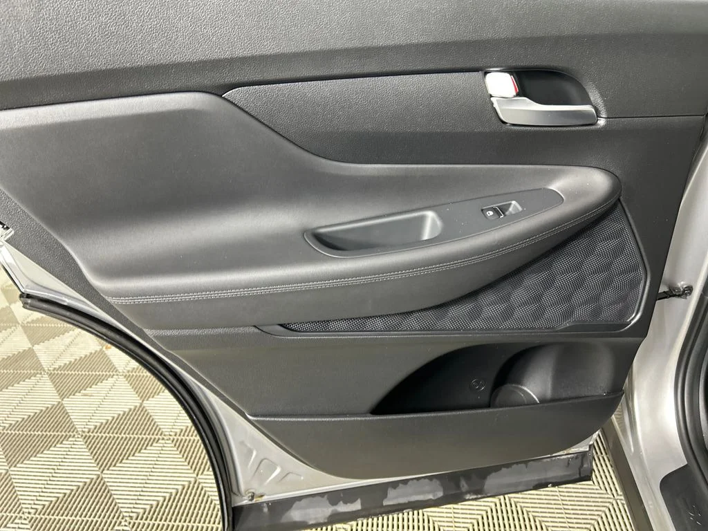 Used 2023 Silver Hyundai SEL image 16