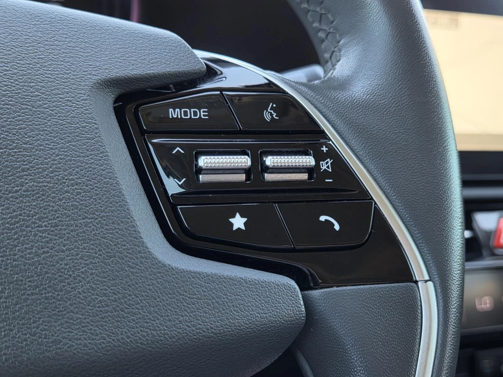 2023 Kia Niro EX Touring - Photo 20