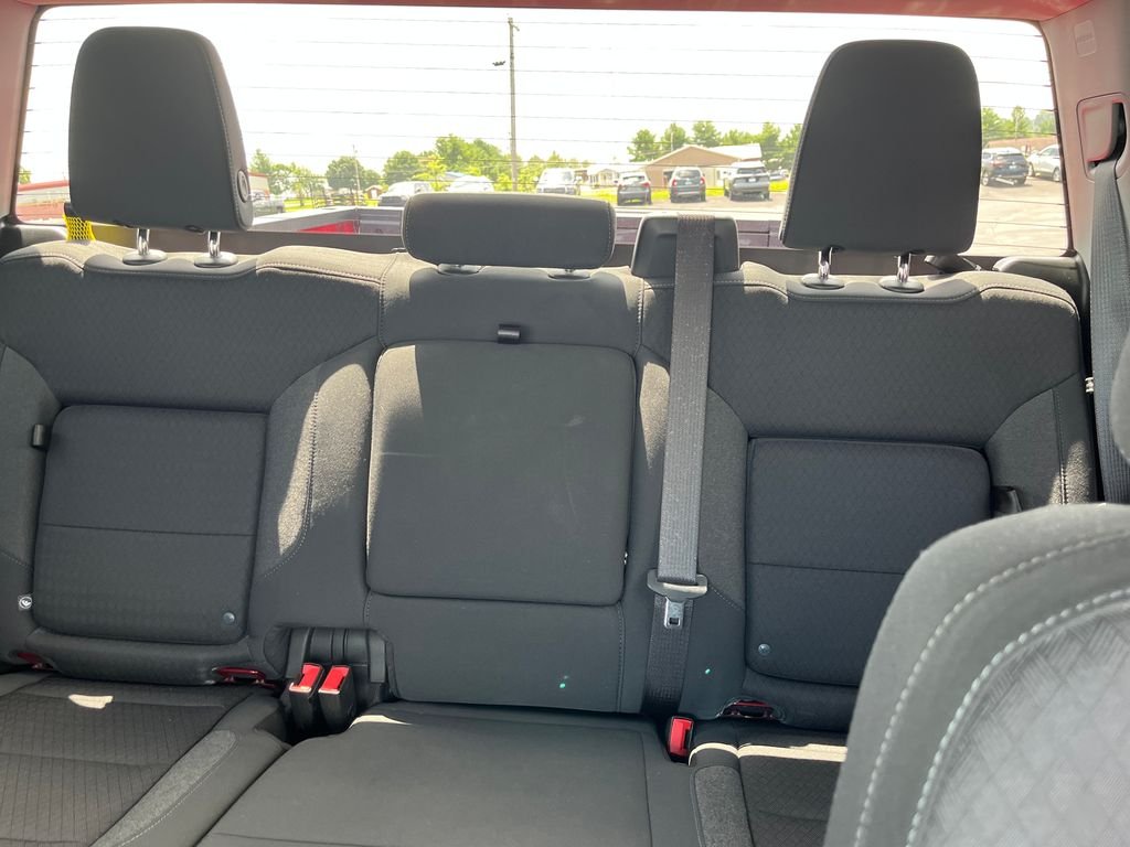 Used 2023 Red GMC Elevation image 12