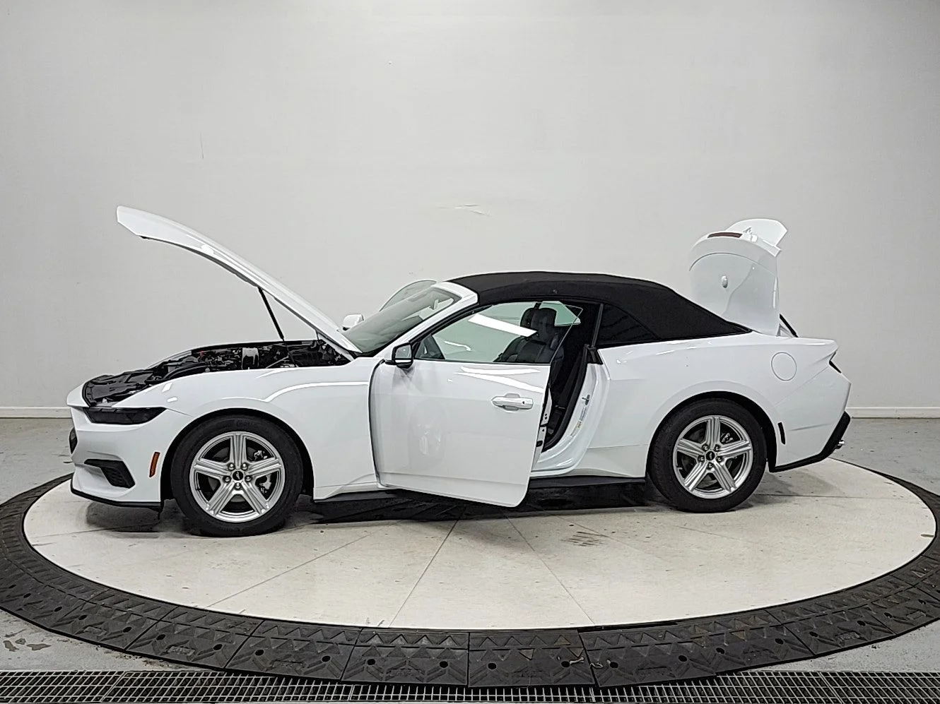 New 2026 Oxford White Ford EcoBoost® Premium Convertible image 12