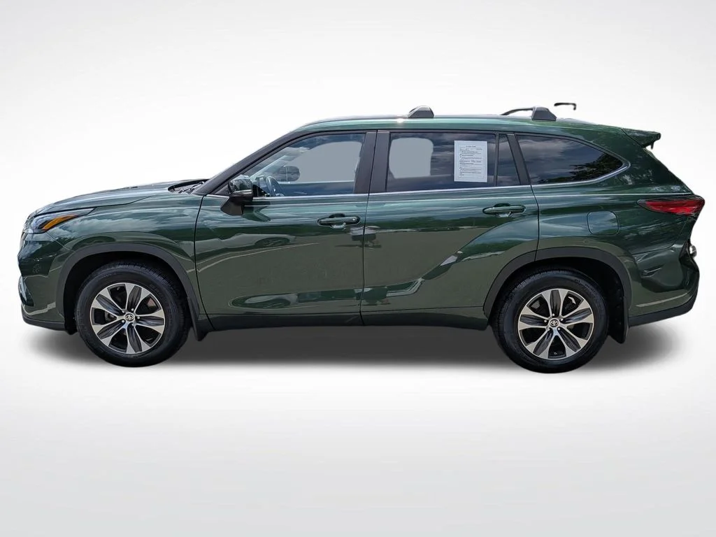 Used 2023 Green Toyota XLE image 7