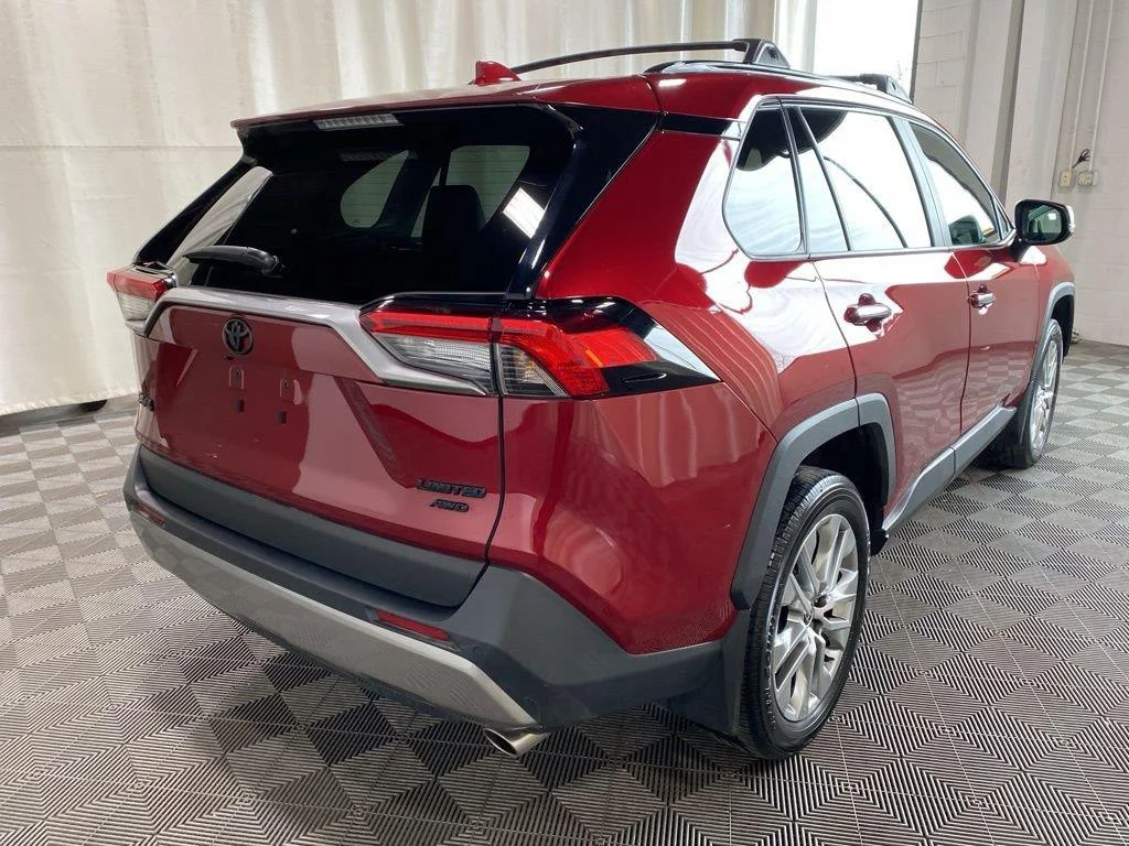 Used 2023 Pearl Toyota Limited image 7