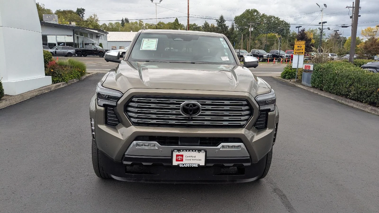 Used 2024 Bronze Oxide Toyota Limited image 11