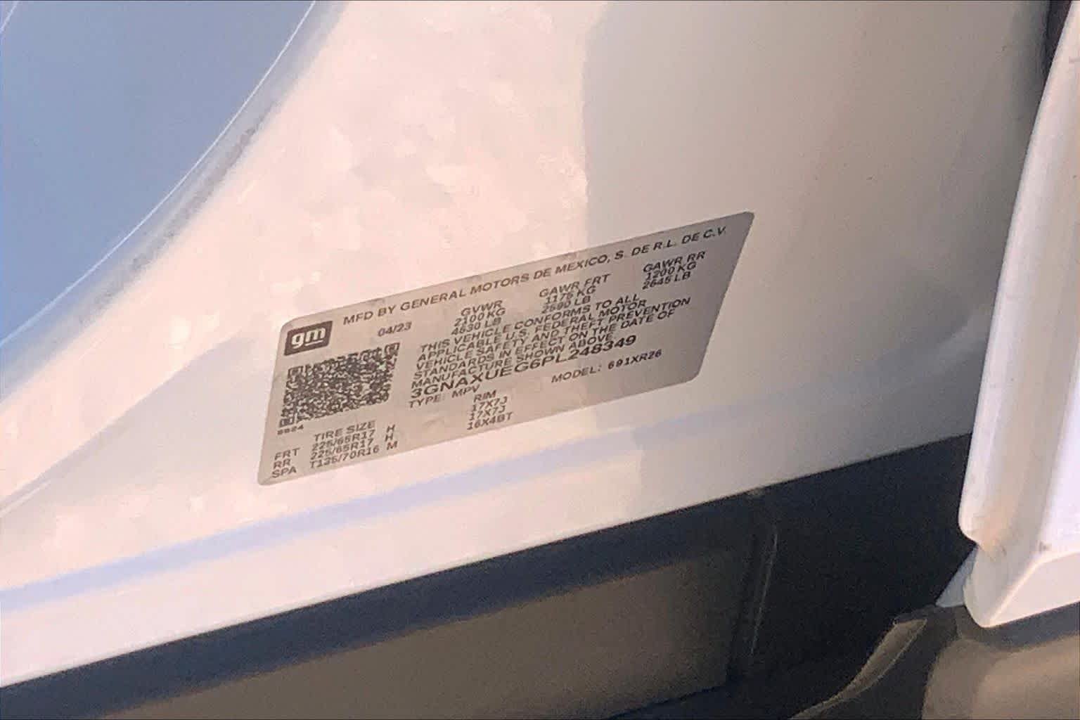 Used 2023 Summit White Chevrolet LT image 37