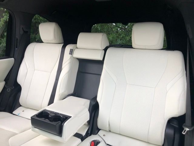New 2026 Eminent White Pearl Lexus  600 LUXURY image 7