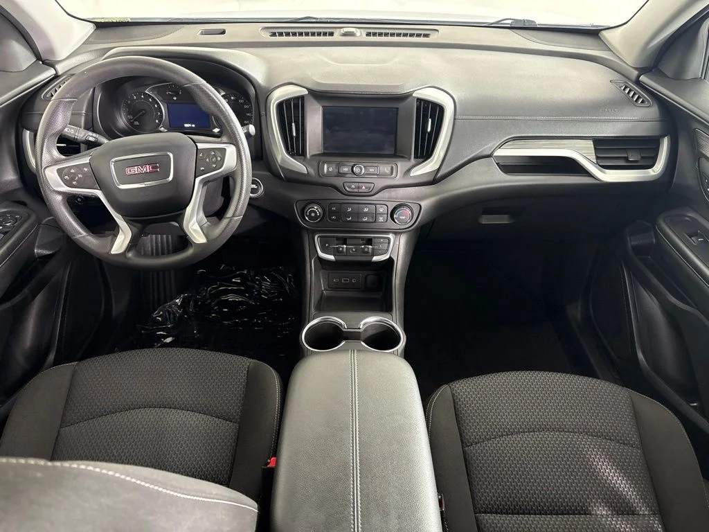 Used 2024 White GMC SLE image 15