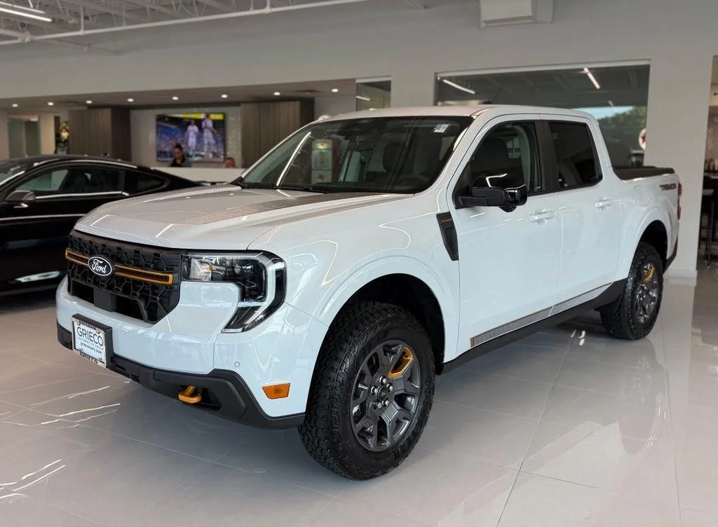 New 2026 White Ford Tremor image 10