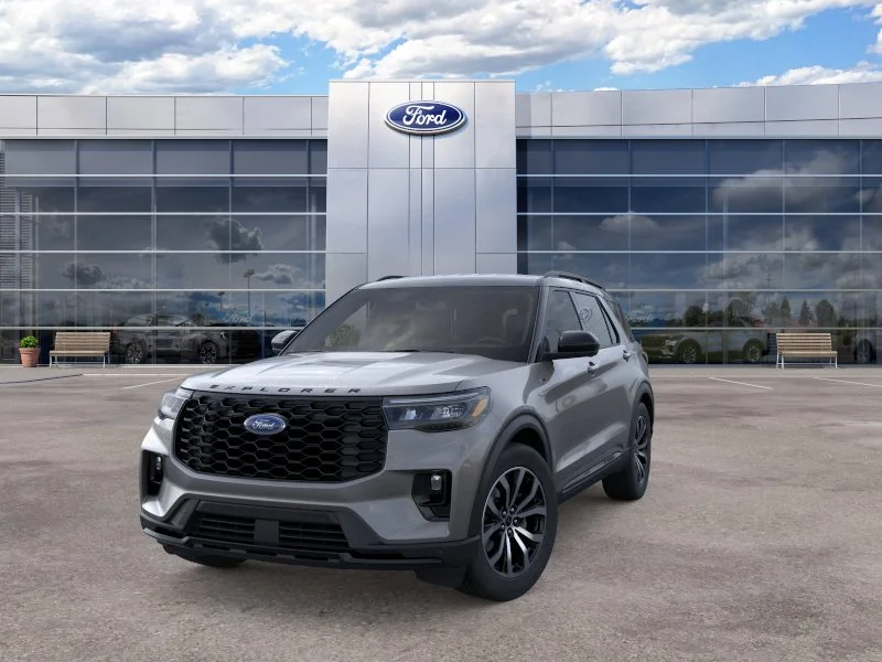 New 2026 Carbonized Gray Metallic Ford ST-Line image 2