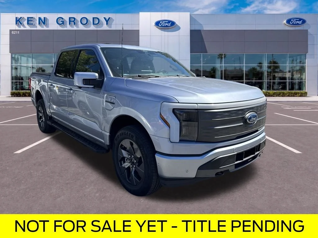 2022 Ford F-150 Lariat 4x4 SuperCrew 5-1/2 Box's photo