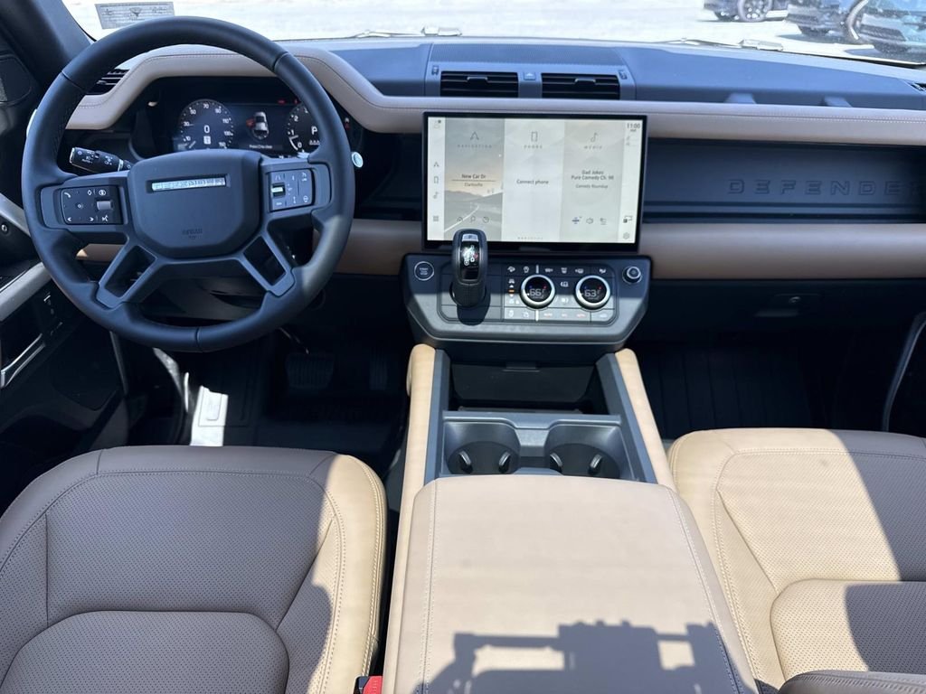 New 2026 Fuji White Land Rover S image 2