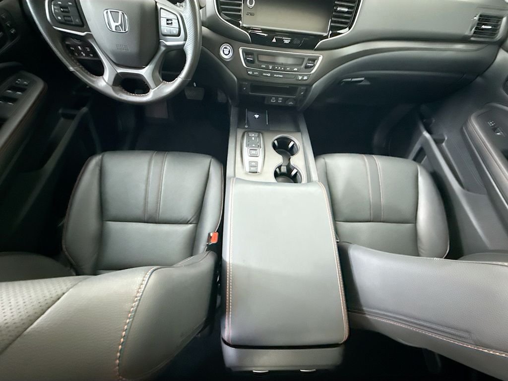 Certified Used 2025 Sonic Gray Pearl Honda TrailSport image 16