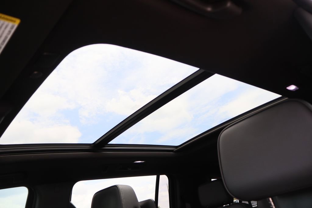 2023 GMC Yukon XL Denali - Photo 24