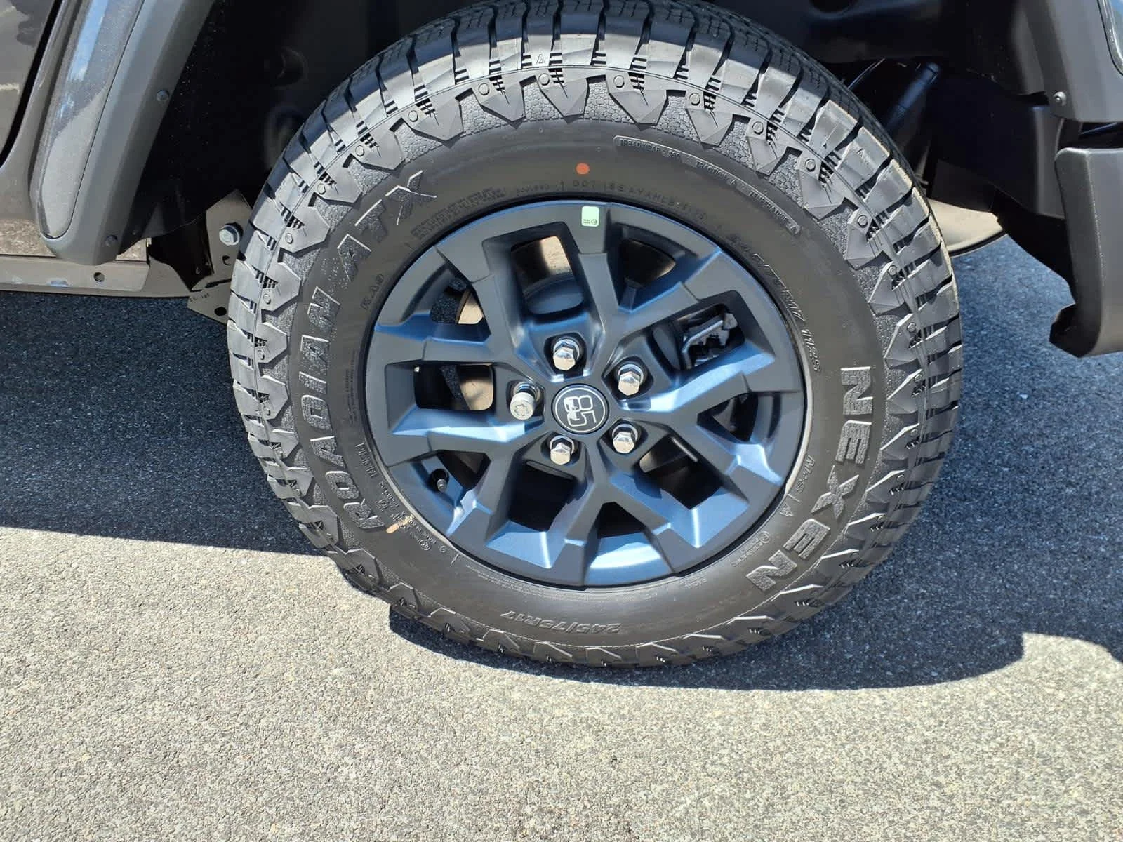 New 2026 Granite Crystal Metallic Clearcoat Jeep 85th Anniversary image 13