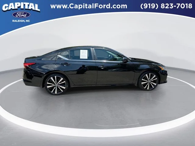 Used 2022 Black Nissan 2.5 SR image 9
