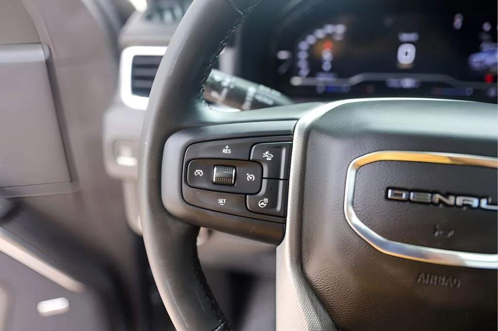 Used 2023 Sterling Metallic GMC Denali image 17