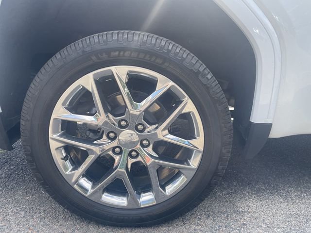 Used 2026 White GMC Denali image 9