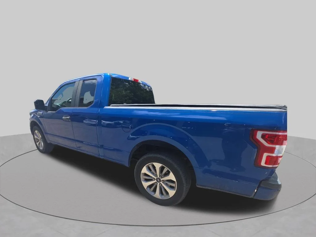 Used 2018 Blue Ford XL image 2